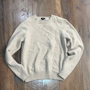Uniqlo 100% Wool Women’s Beige Sweater